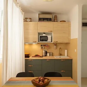 With Private Parking Free Apartman