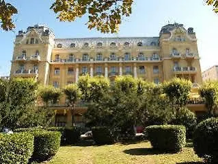 Guest House Hotel Riviera Póla